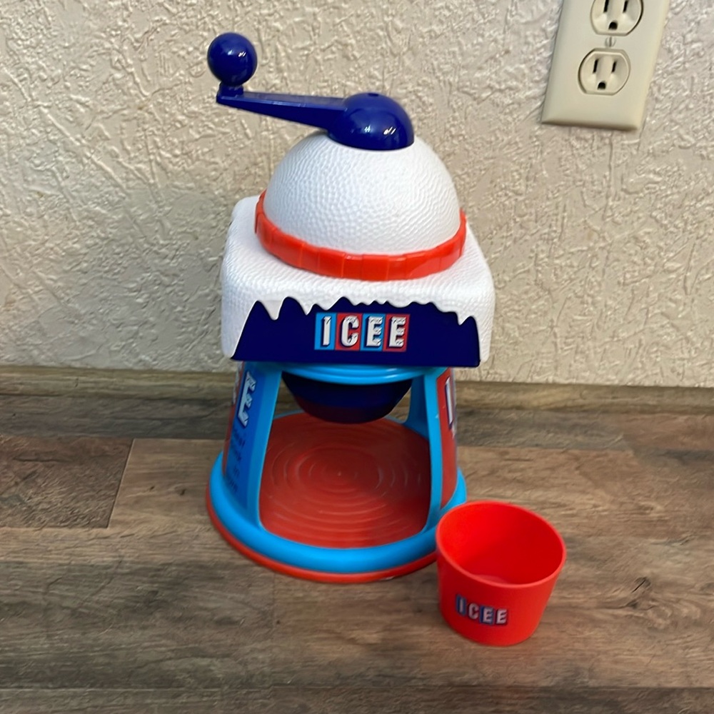 Icee Maker